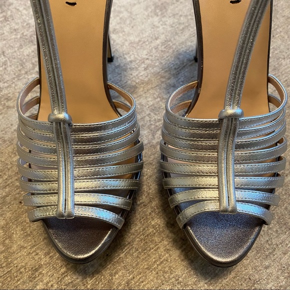 Fendi Silver Metallic T-strap Argento Sandal Pumps - Picture 6 of 15